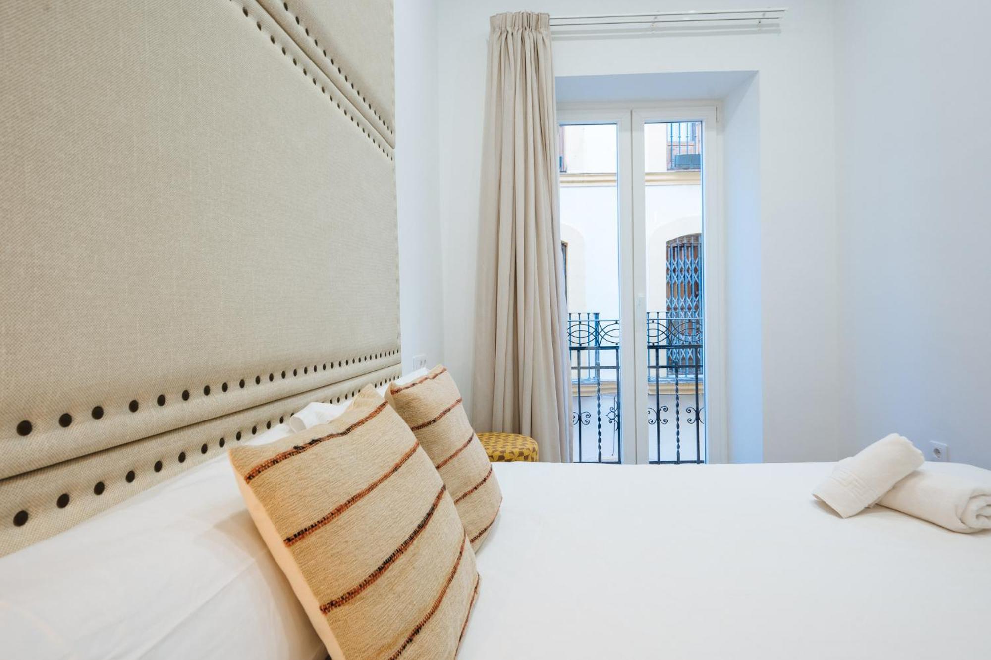 Ninesuites Cathedral Sevilla Bagian luar foto