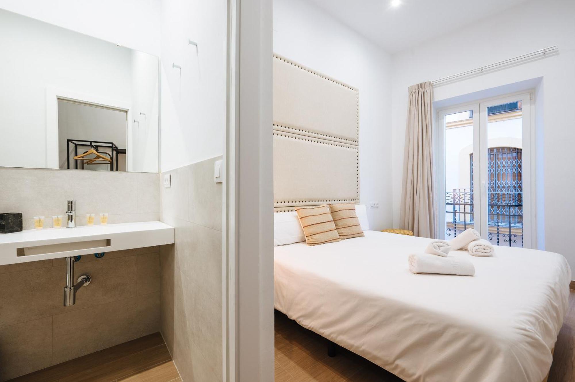 Ninesuites Cathedral Sevilla Bagian luar foto