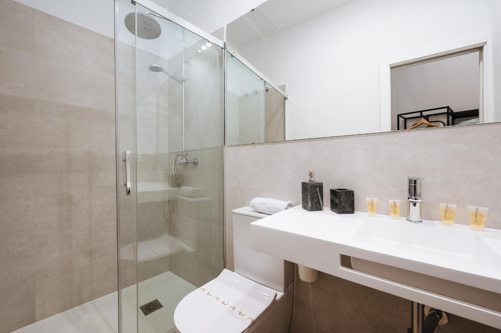 Ninesuites Cathedral Sevilla Bagian luar foto