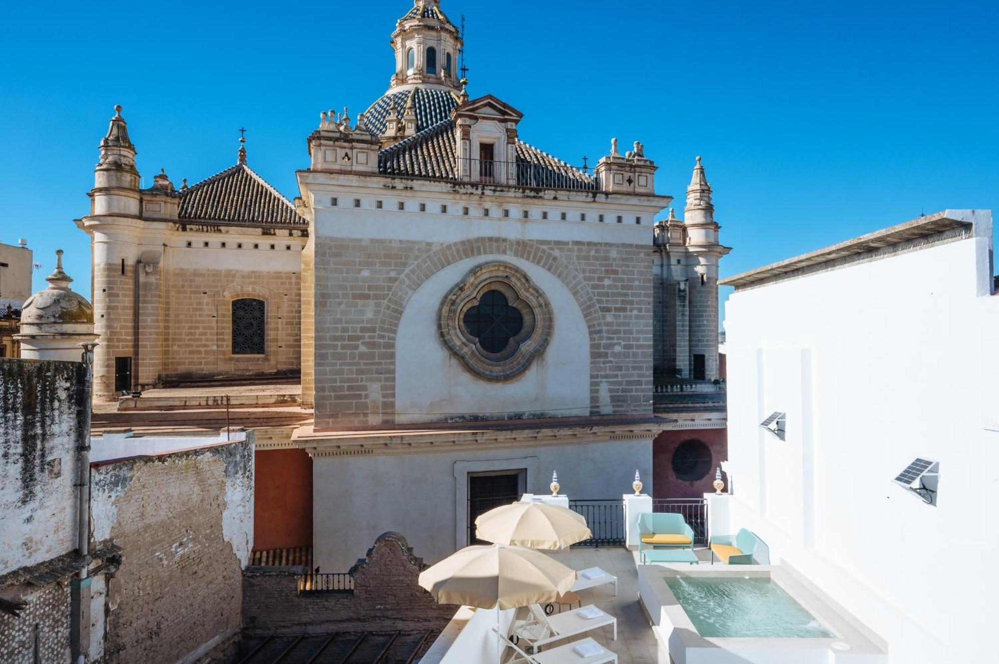 Ninesuites Cathedral Sevilla Bagian luar foto