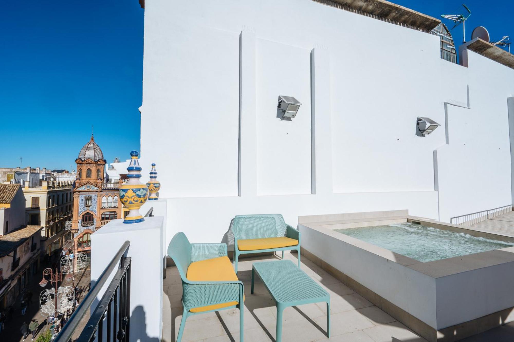 Ninesuites Cathedral Sevilla Bagian luar foto
