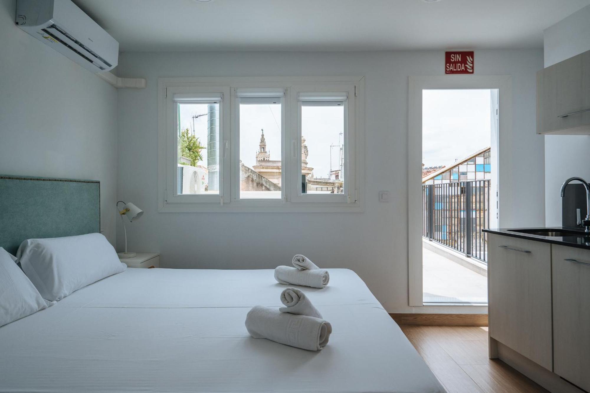 Ninesuites Cathedral Sevilla Bagian luar foto